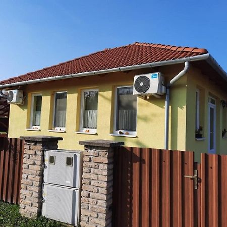 Ponty Orso Vendeghaz Villa Nagybaracska Exterior photo